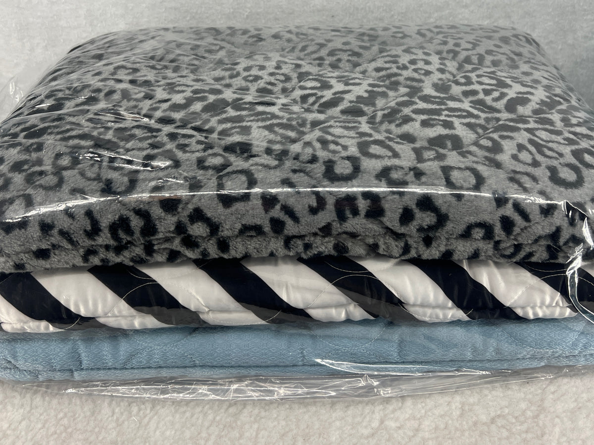 FMS Dog Beds packs of beds designed to fit RuffLand™ Performance Kennels, with soft, durable material for comfortable pet resting.