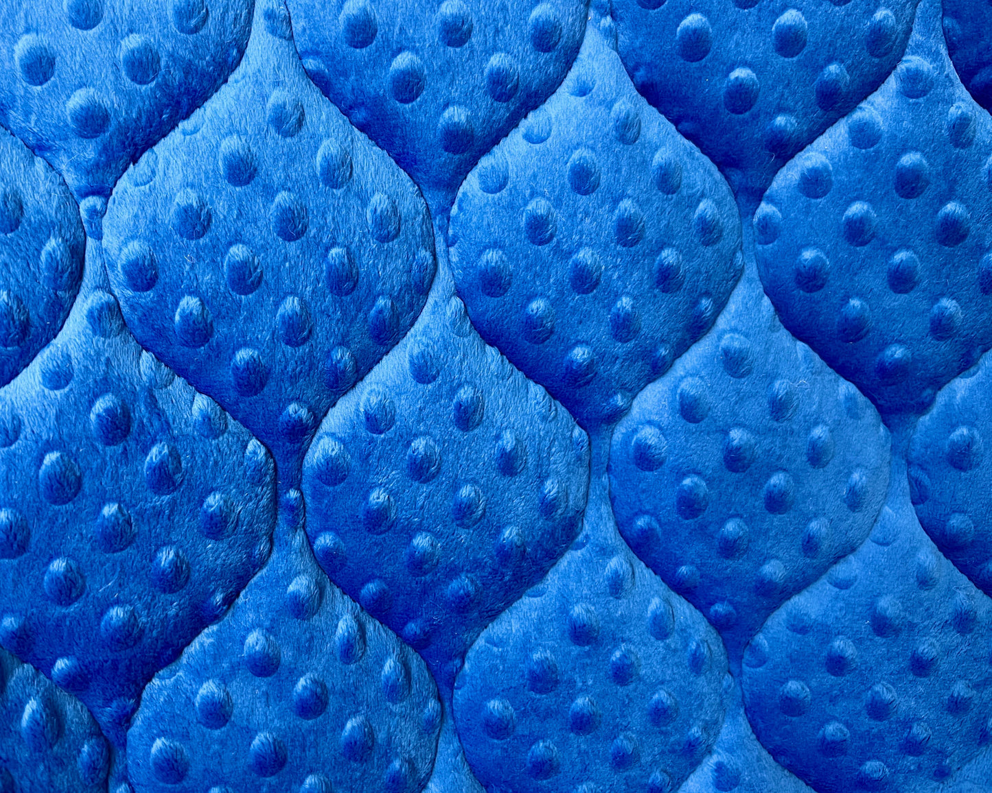 Luxury Minky Dots Cuddle Fur Beds - FMS Dog Beds