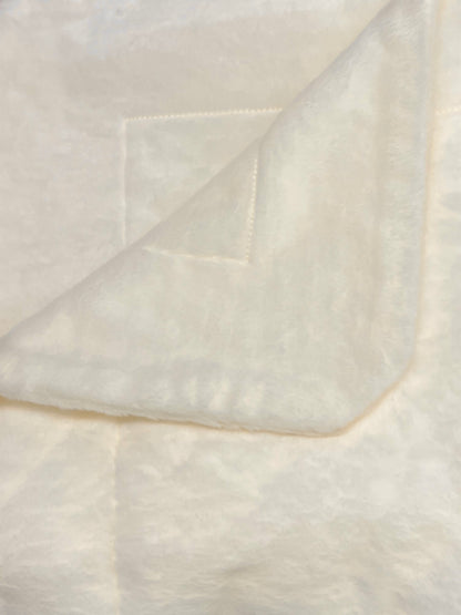 Closeout Specials Blankets and Liners