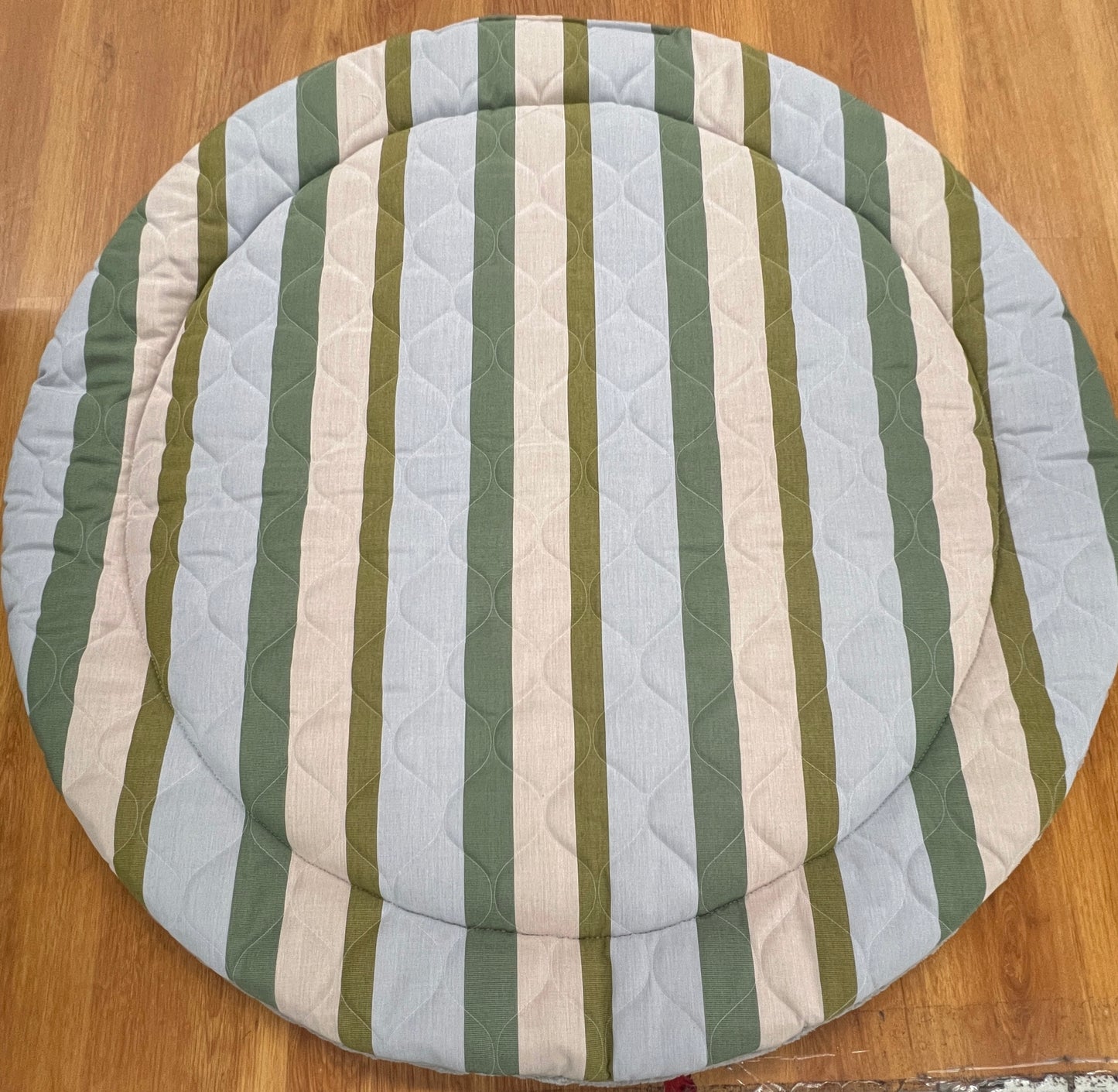 Rounds and Square