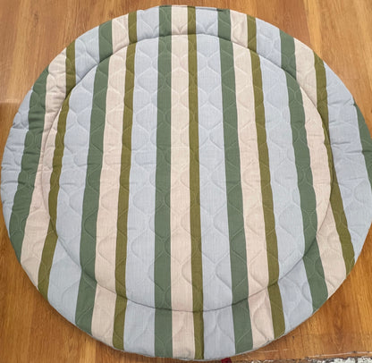 Rounds and Square