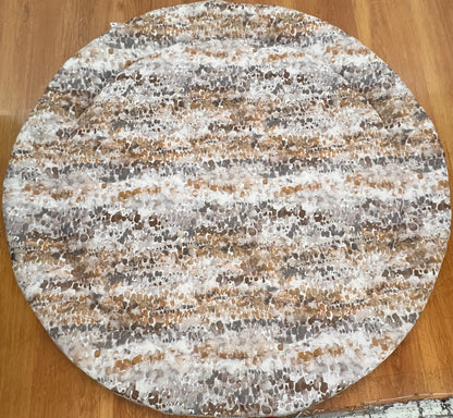Rounds and Square