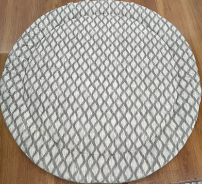 Rounds and Square