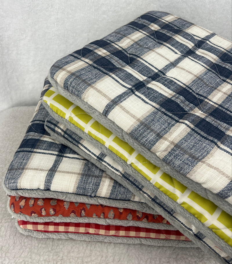 Fms Dog Beds closeout dog bed with plush fabric and cushioned edges, ideal for small to medium-sized pets.