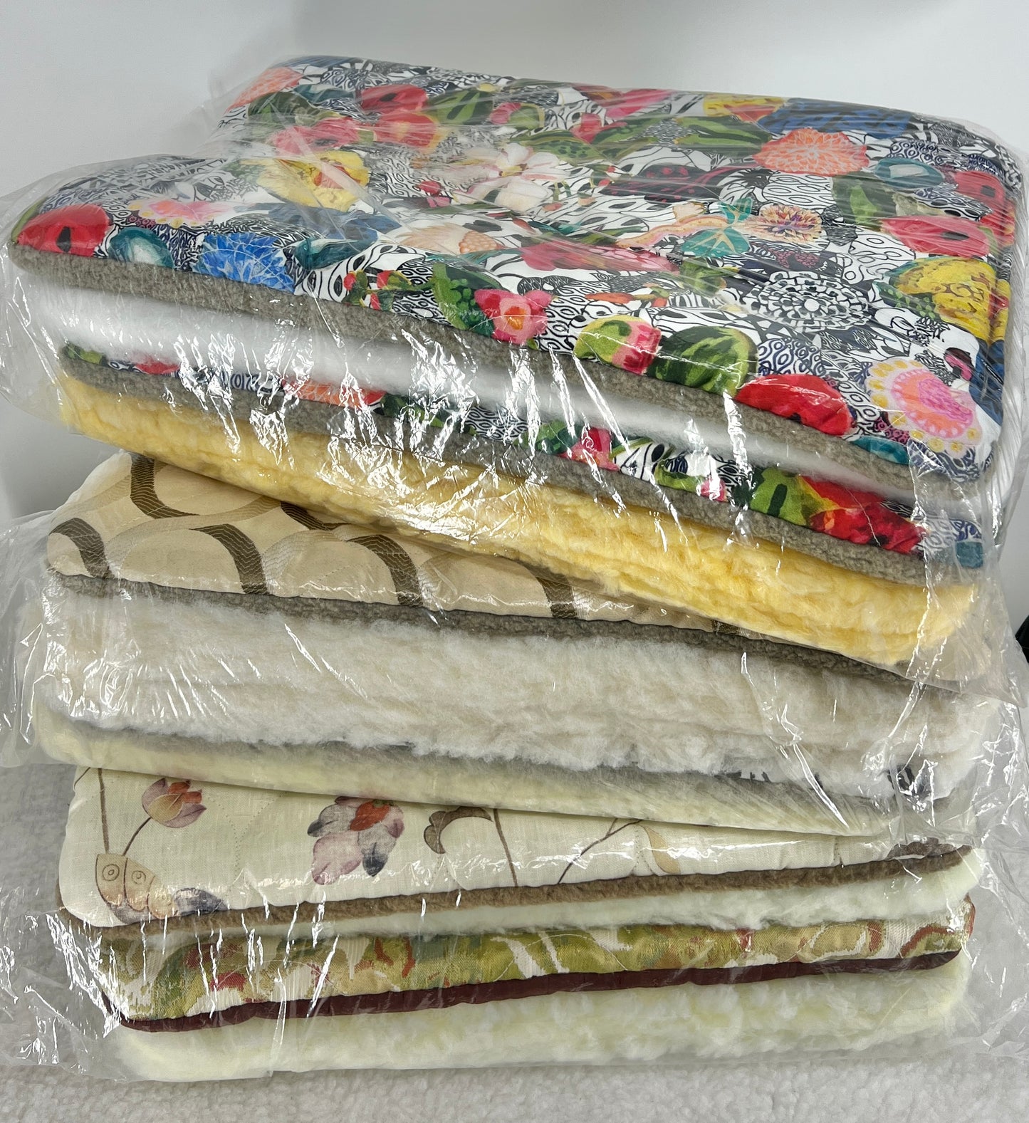 Closeout Specials-NEW ITEMS ADDED 1.16.24 - FMS Dog Beds