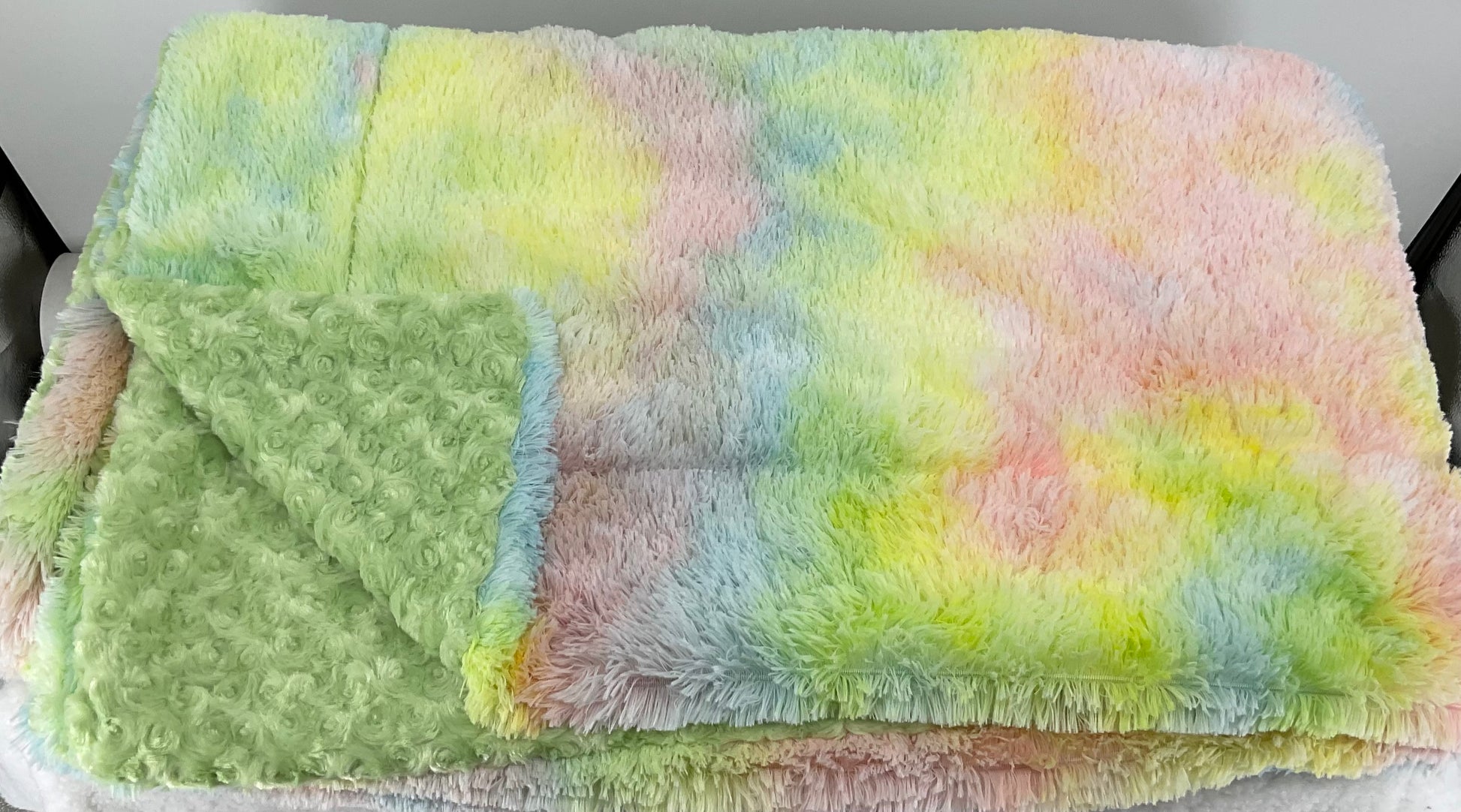 MINKY BLANKETS 5' X 6' - FMS Dog Beds